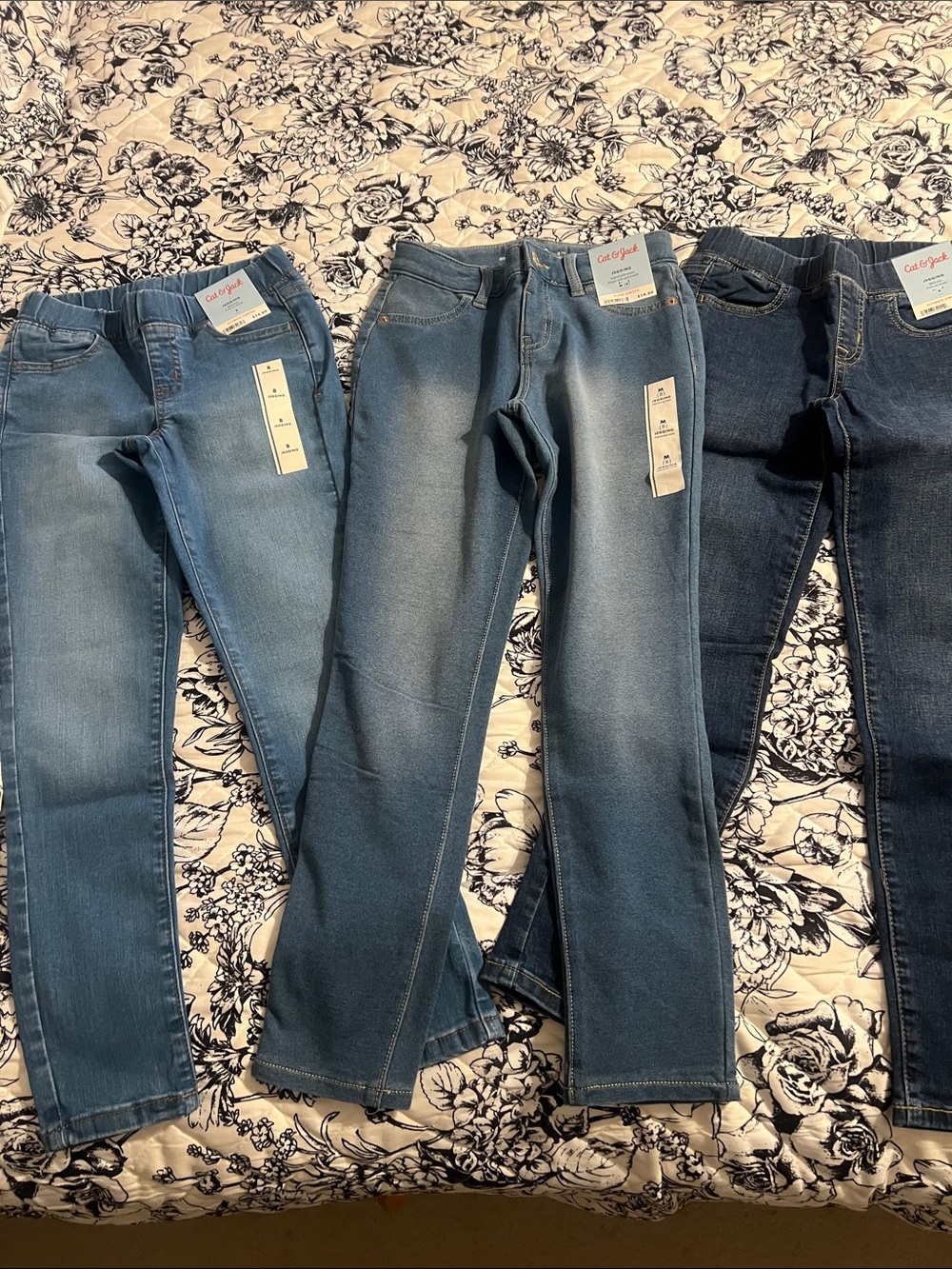 Cat & Jack Kids Triple Pack Blue Wash Jeggings - Picture 5 of 6
